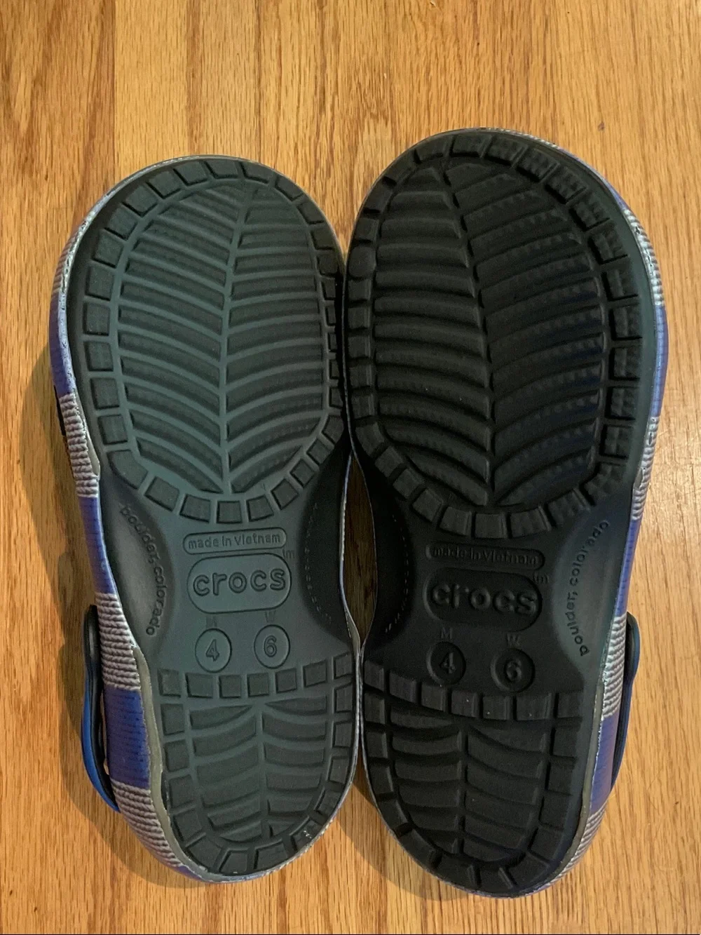 CROCS  Men’s Black Clog Sandals with Blue Harry Potter Ravenclaw Strap